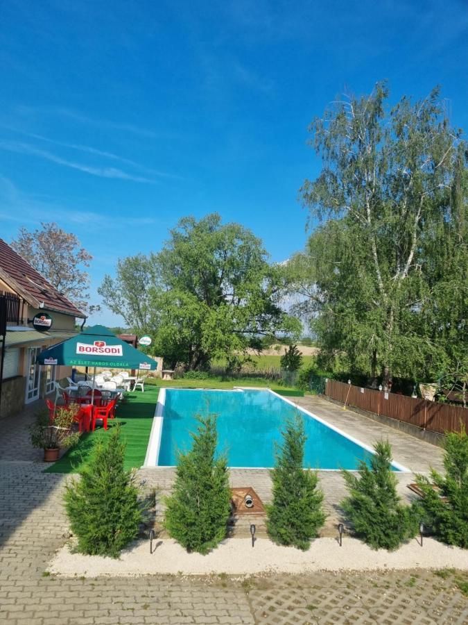 Beach Taban Vendeghaz Balatonlelle Eksteriør billede